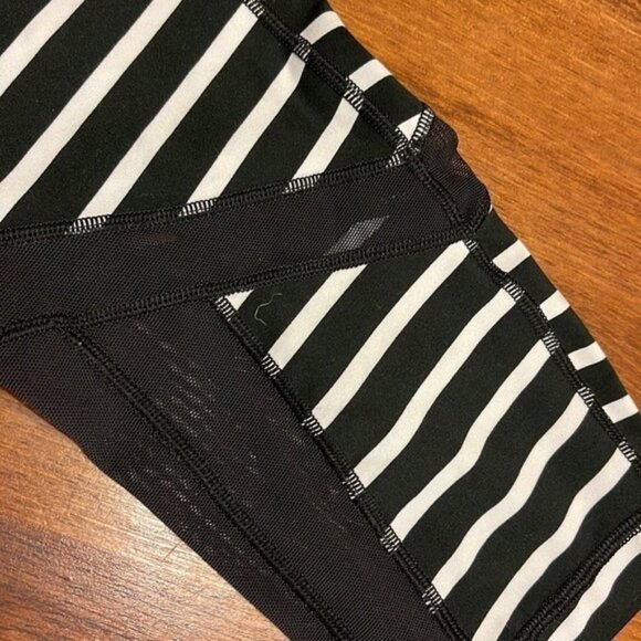 Ivivva by lululemon athletic cropped leggings size 14 - Picture 2 of 8